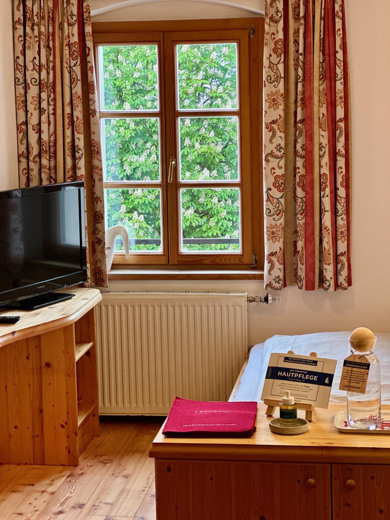 Lexenhof Hotel Nussdorf am Attersee Szoba fotó